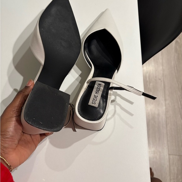 Steve Madden Courtine Pumps - US size 10. Worn once - Picture 4 of 5